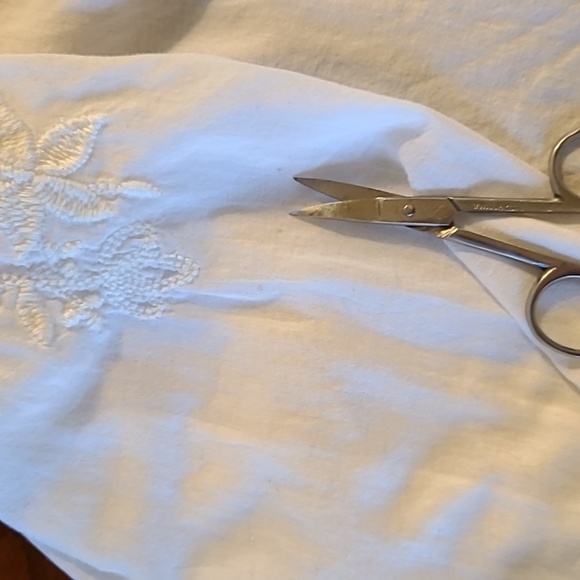 14. Torrid vintage embroidered white peasant blouse - Picture 13 of 16